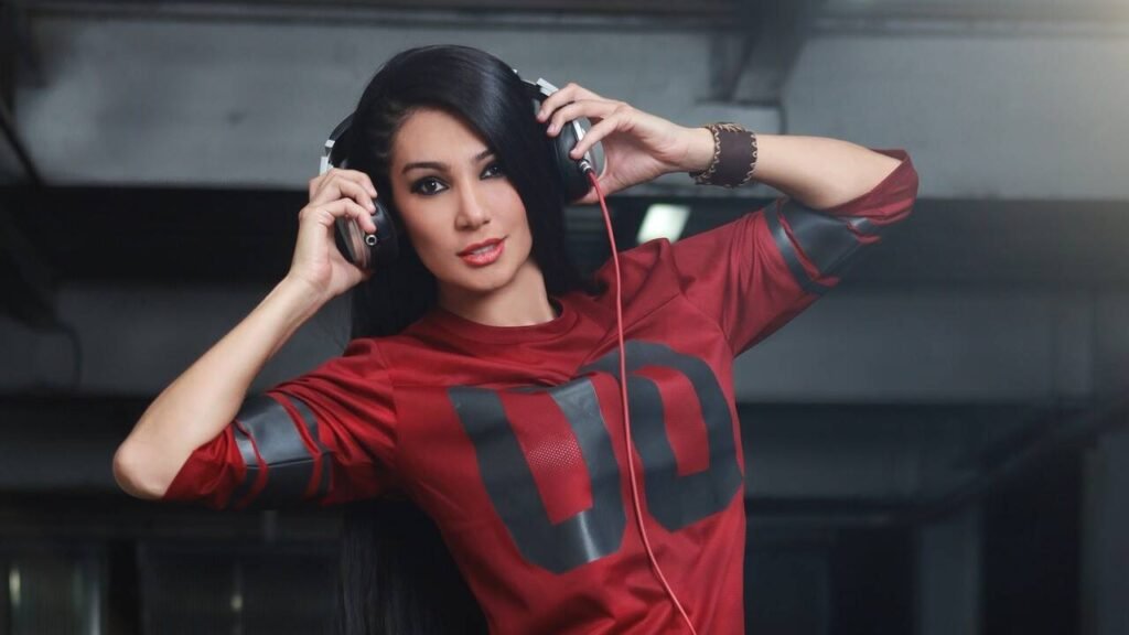 Noise Canceling Headphones